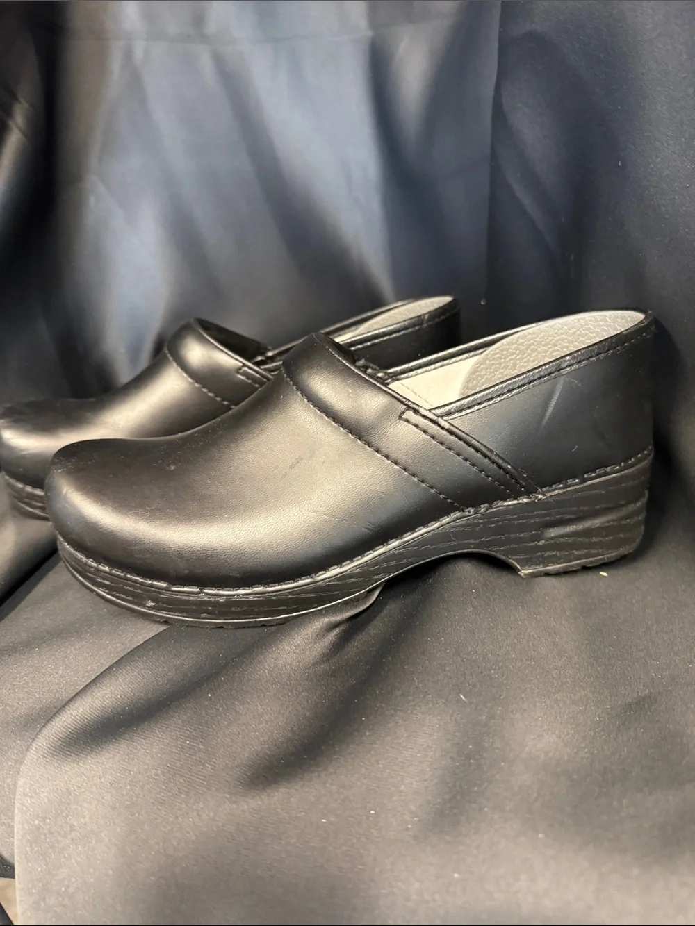 Men's Black Slip-On Work Clogs with Cushioned Insole